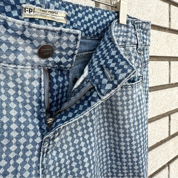 Free People Diamond Geometric Print Soft Stretch Skinny Jeans - Picture 4 of 11